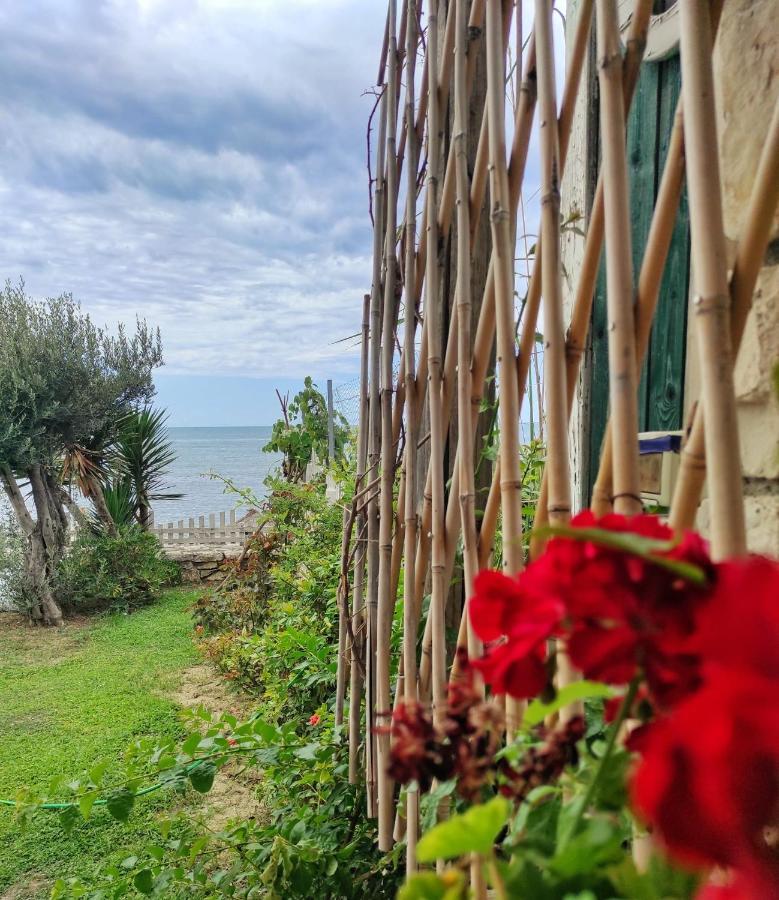 Kallmi View Eco Rooms Durres Exterior photo